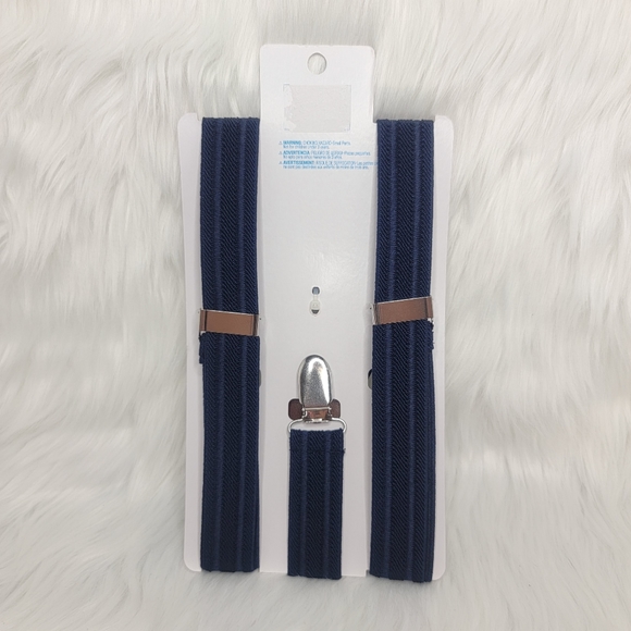 Boys matching bow tie and suspenders set. - Picture 3 of 3